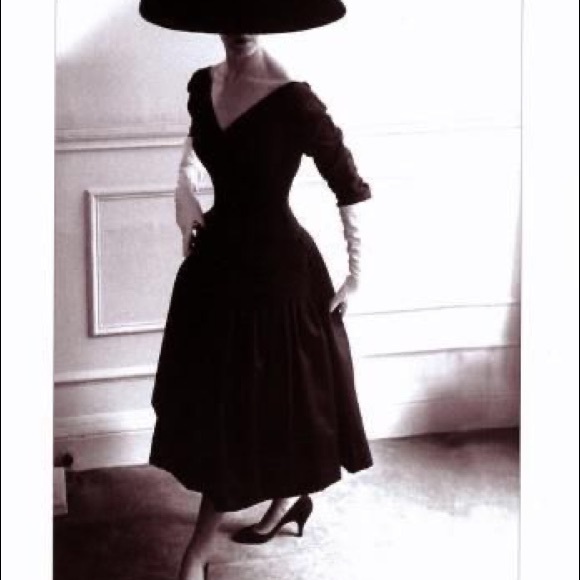 Meet your Posher, Tiffany 🛍 POSH AMBASSADOR - Picture 8 of 9